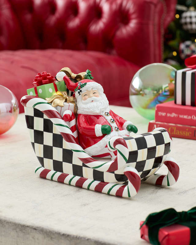 Nick's Pick Illuminated Santa in Sleigh Decor