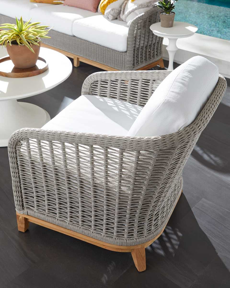 Pacifica Outdoor Lounge Chair