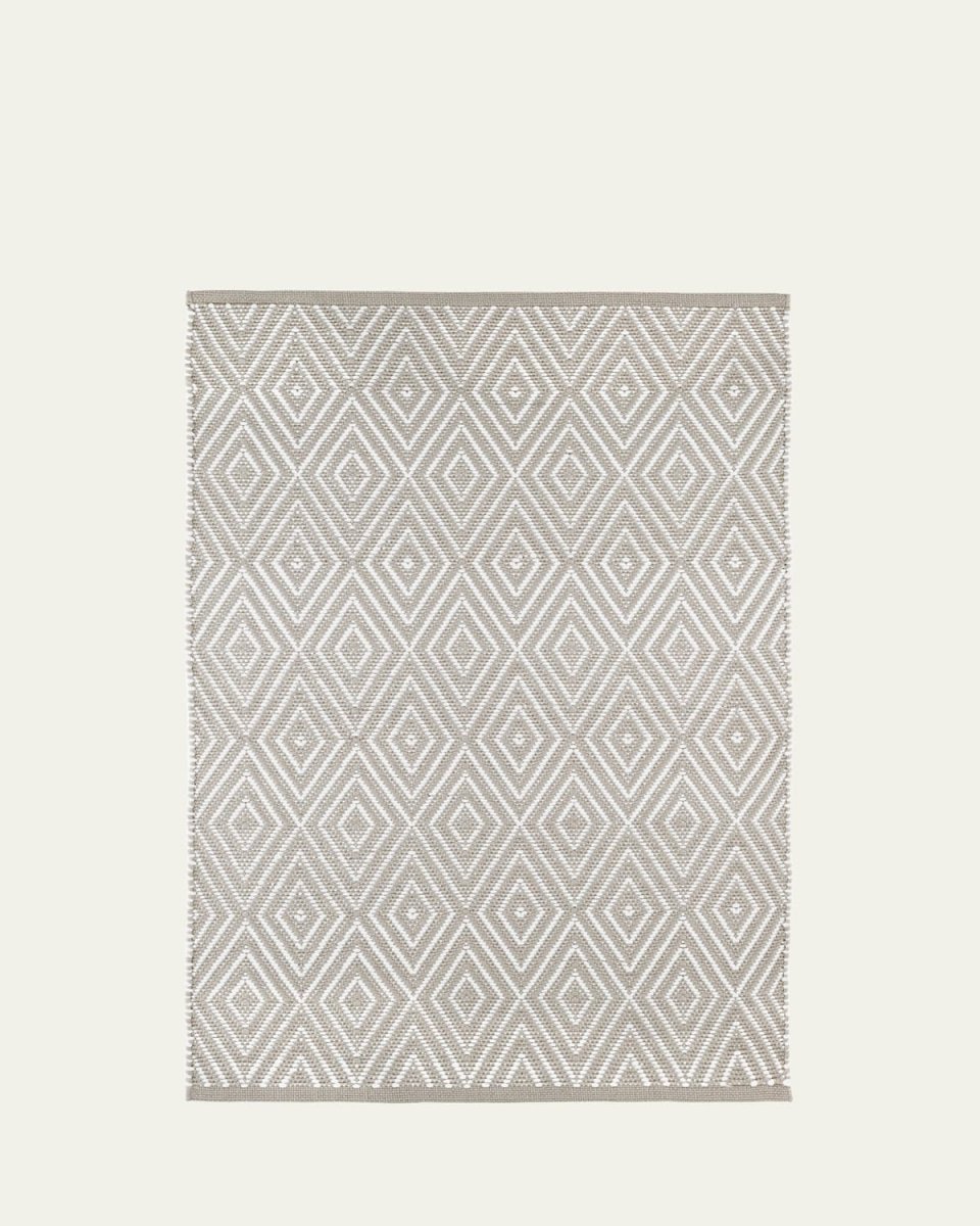 Diamond Handwoven Indoor/Outdoor Rug, 5' x 8'