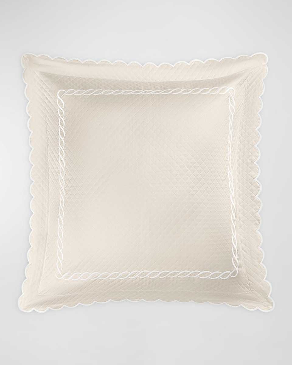 Classic Chain Scallop Matelass