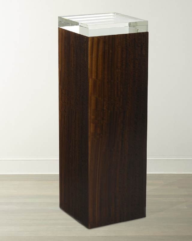 Couros Pedestal