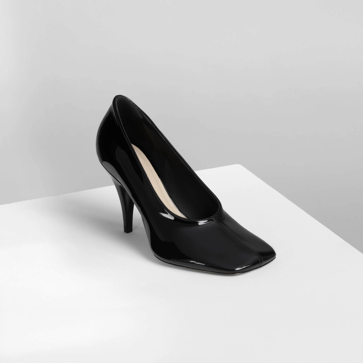 PHOEBE PHILO SOFT PUMP 90 in patent black leather