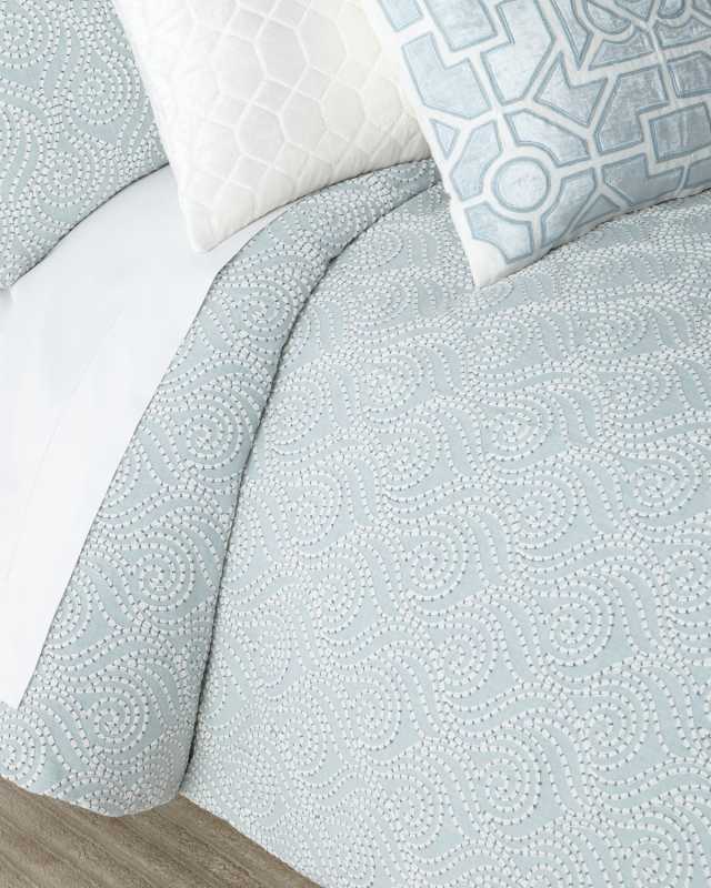 Bandalia Scroll Duvet,