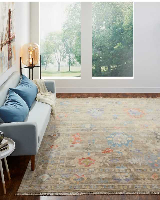 Harrell Hand Knotted Rug, 9' x 12'