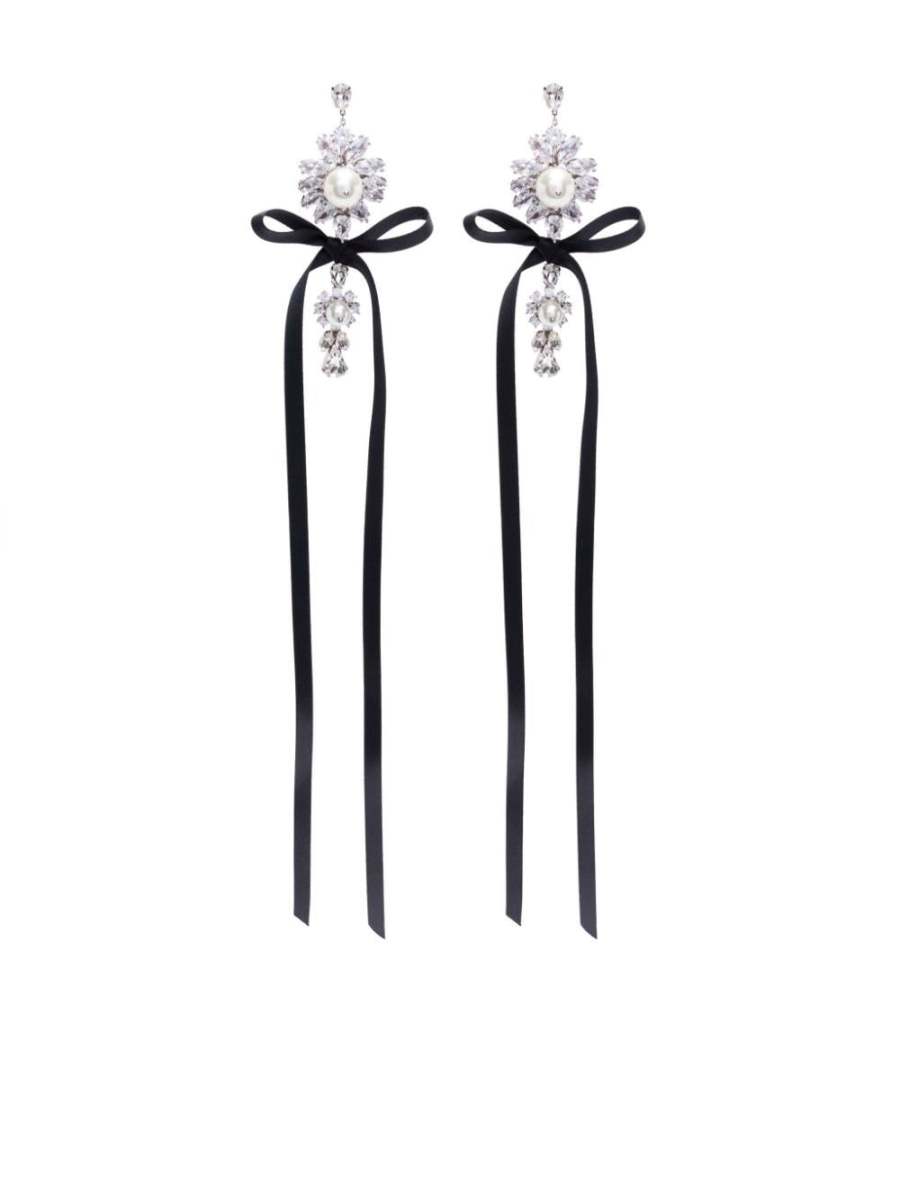 Bow earrings
