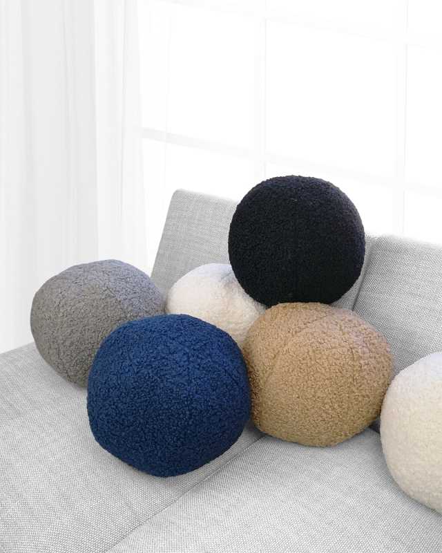 Poodle Ball, 12"