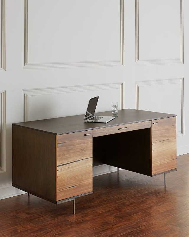 Livia Desk