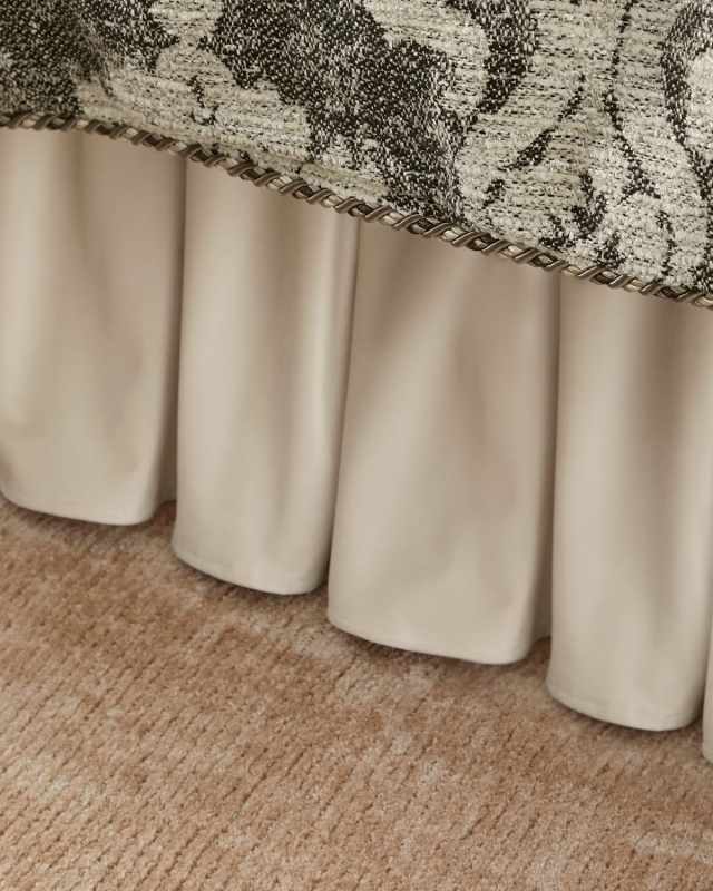 Elliman King Ruffled Dust Skirt