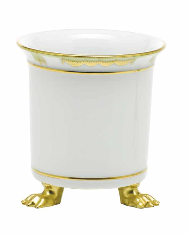 Princess Victoria Mini Cache Pot with Feet