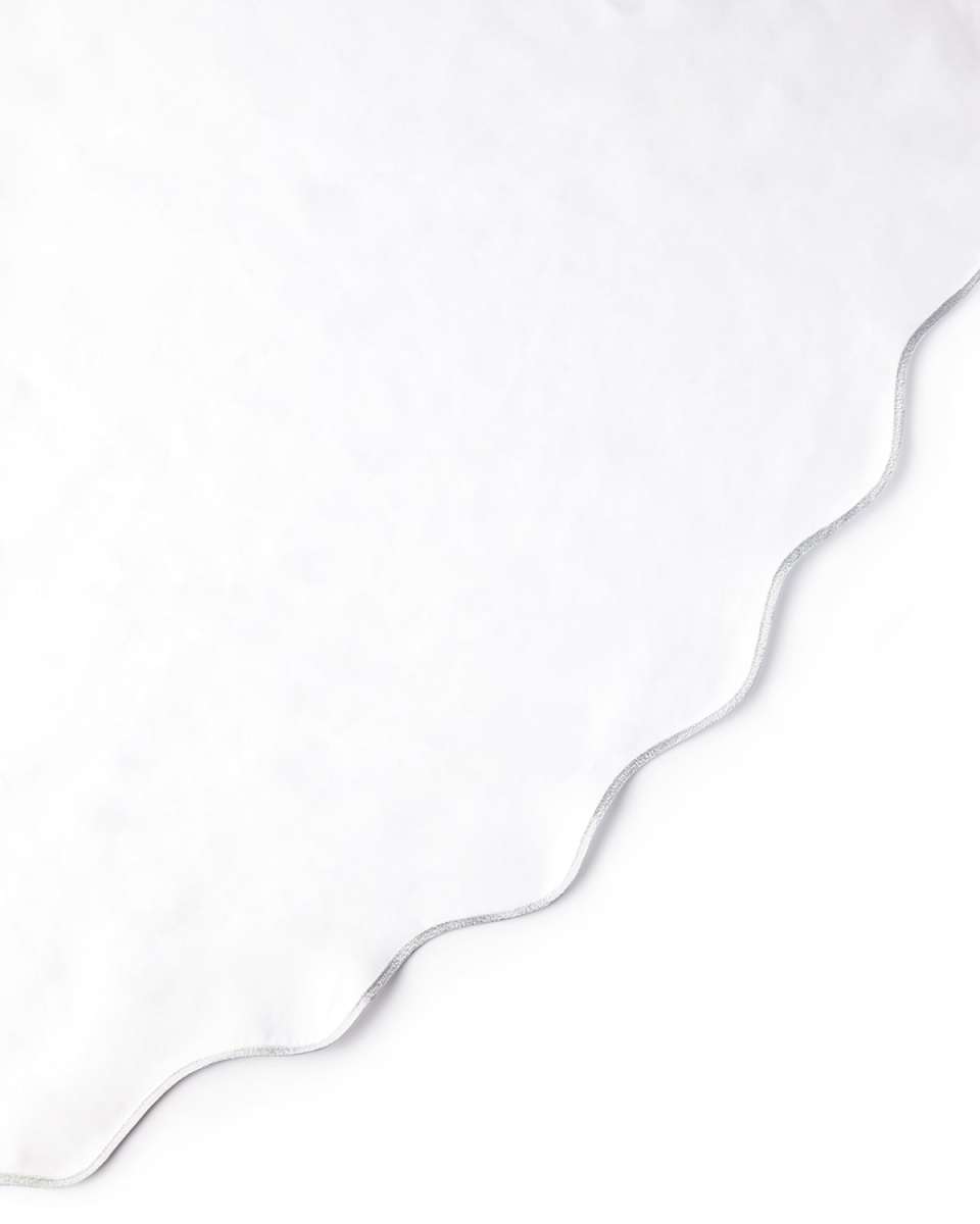 Meira 108"Dia. Tablecloth