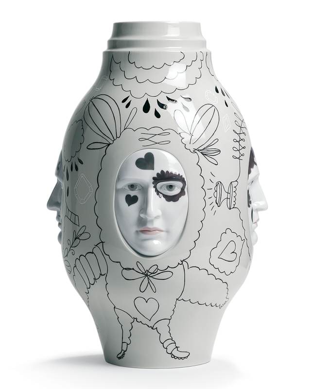 Conversation Vase II