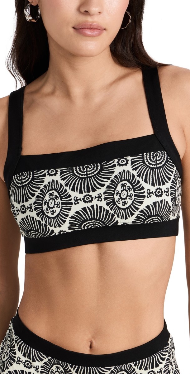 Solid &triped Thecottie Top Blackout