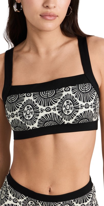 Solid &triped Thecottie Top Blackout
