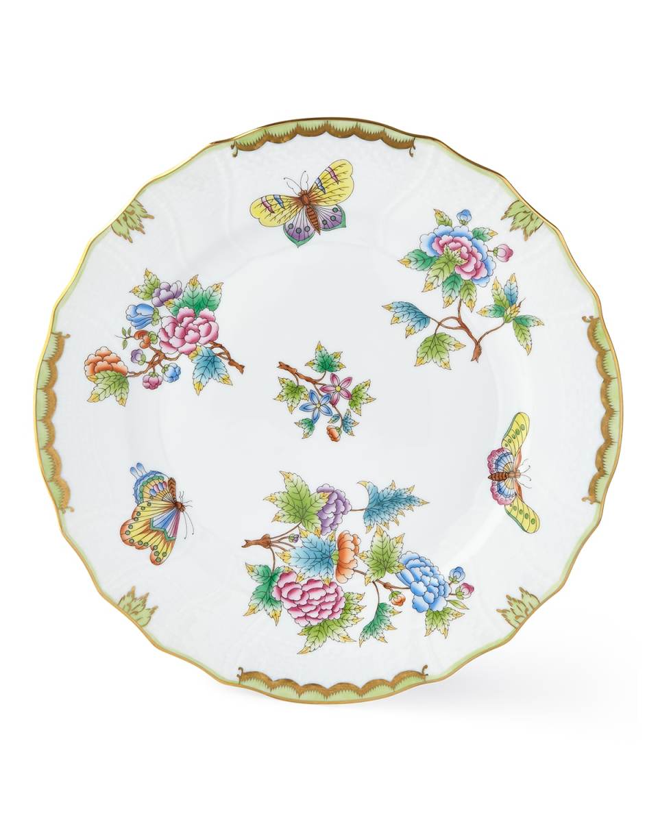 Queen Victoria Dinner Plate