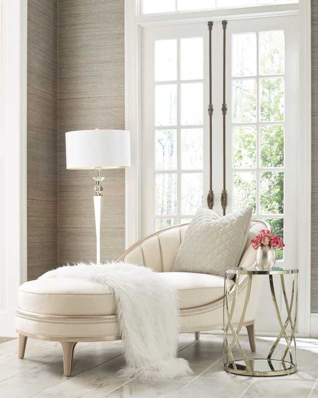 Adela Chaise
