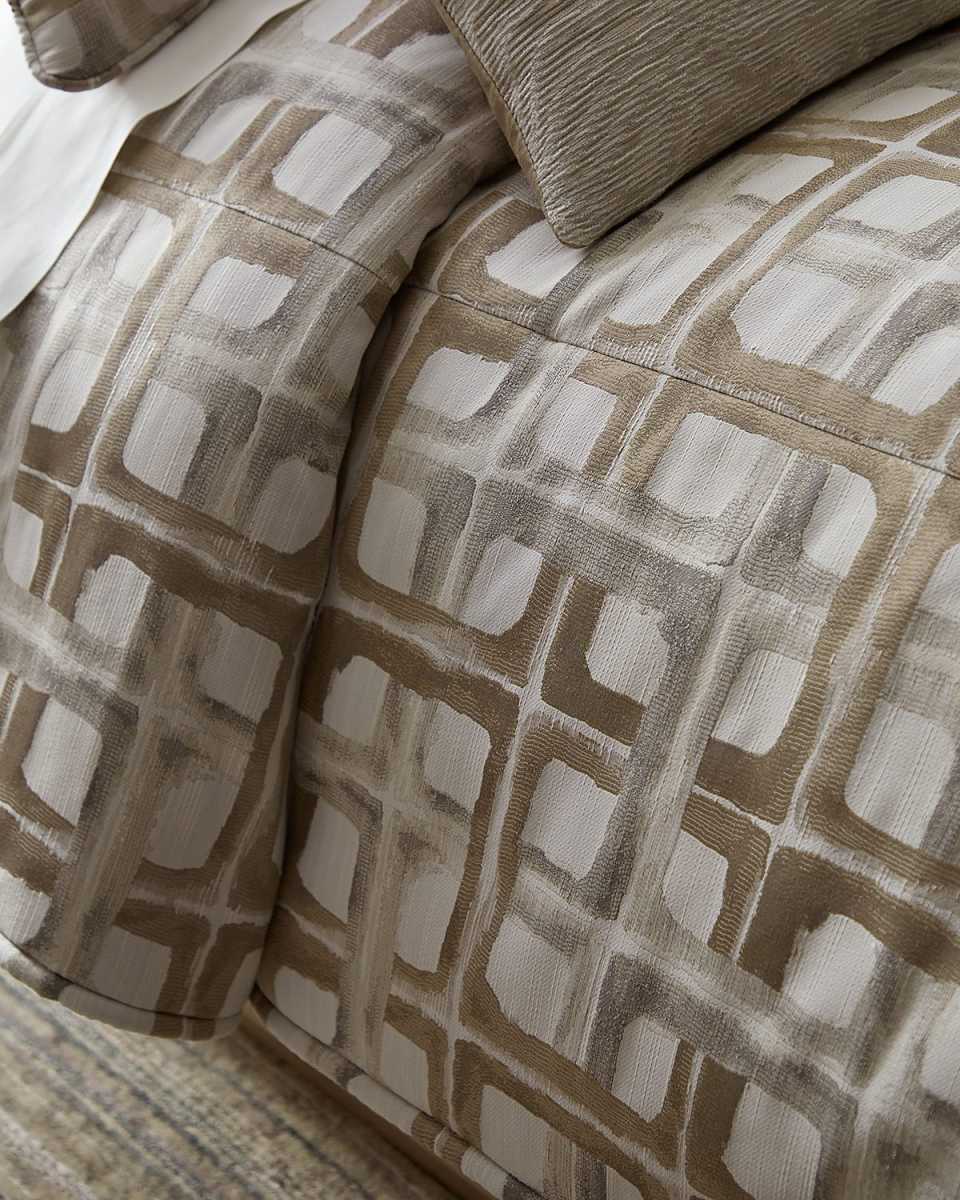 Makeshift 3-Piece Comforter Set, QUEEN