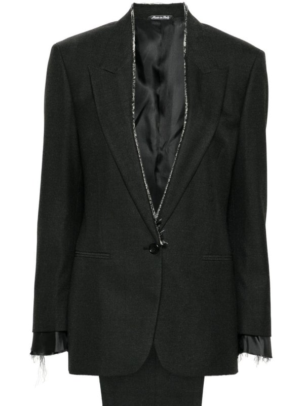 herringbone-pattern suit