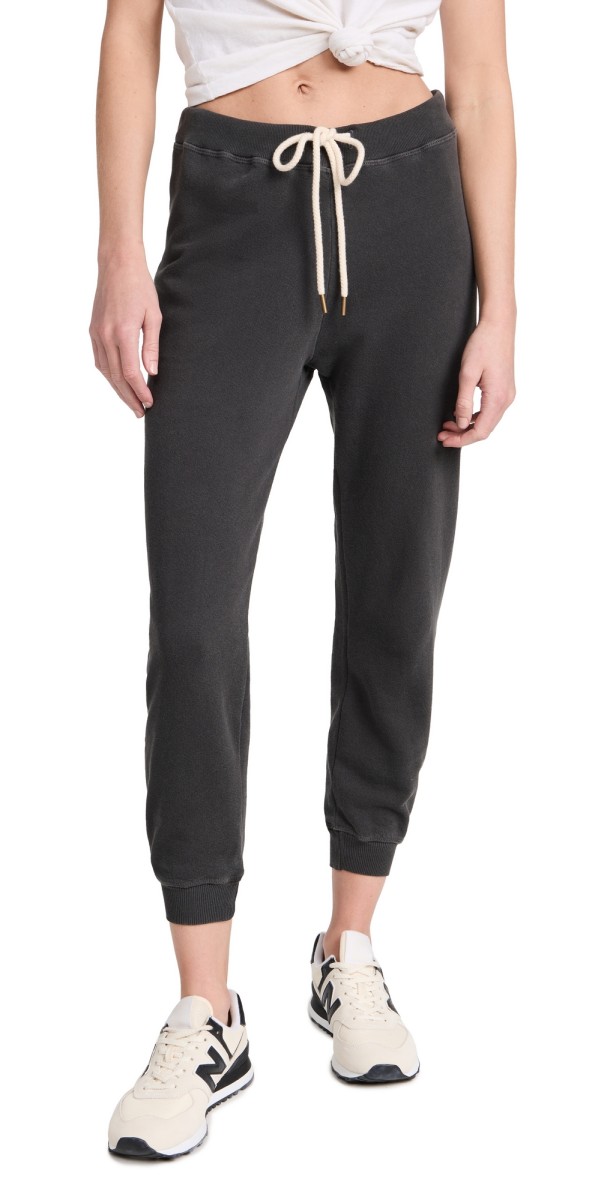 THE GREAT. The Cropped Sweatpants Washed Black