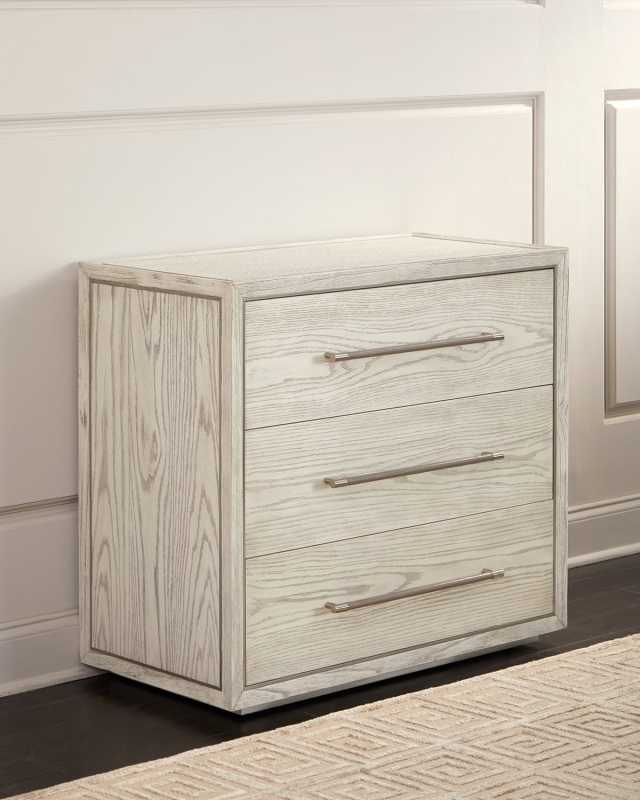 Monterra Chest